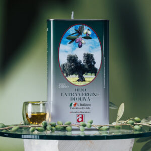 Olio extravergine di oliva in lattina